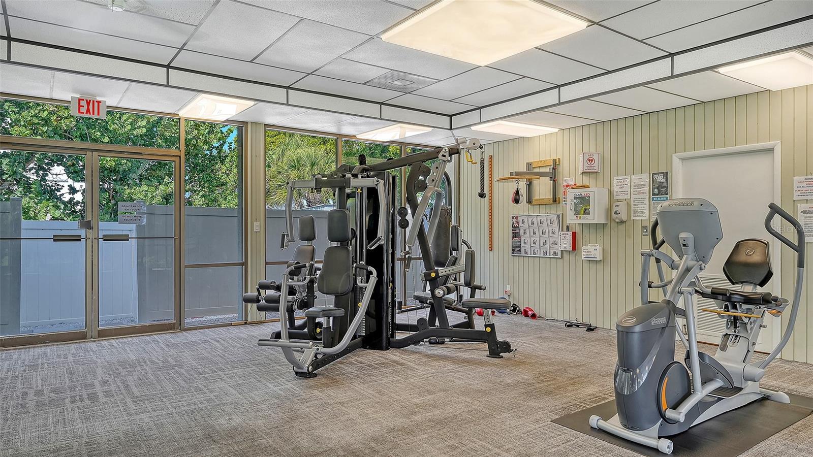 LONGBOAT HARBOUR - Residential