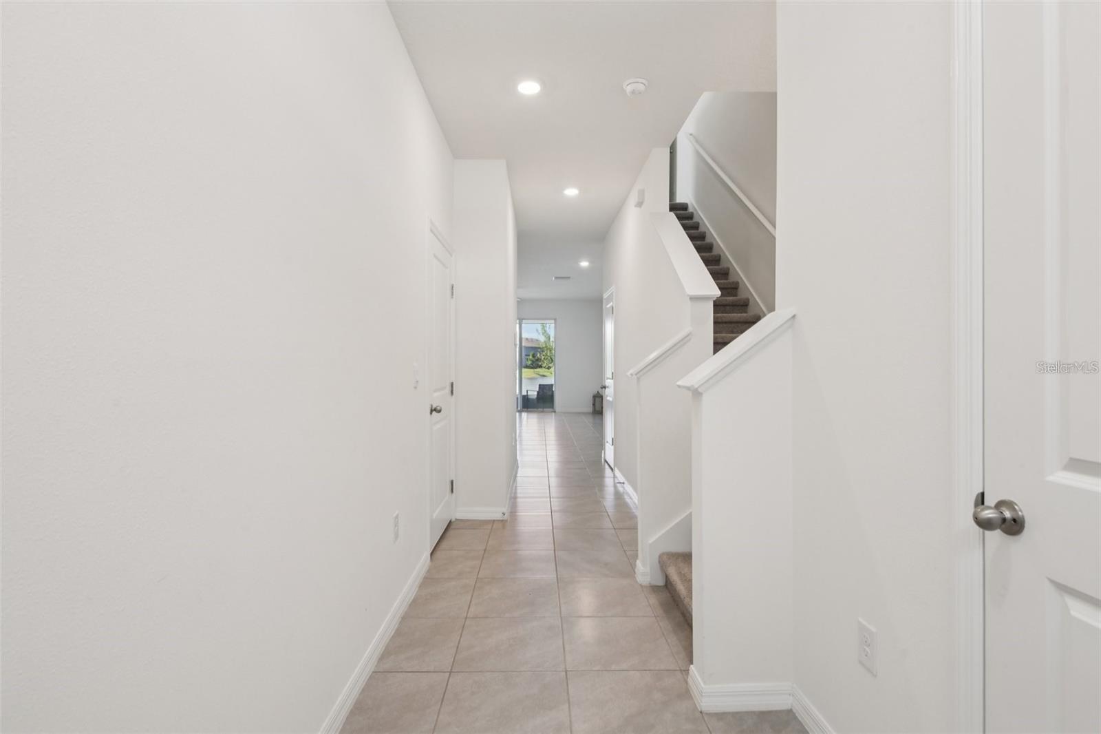 MANGROVE MANOR PH 2 & 3 - Residential Lease