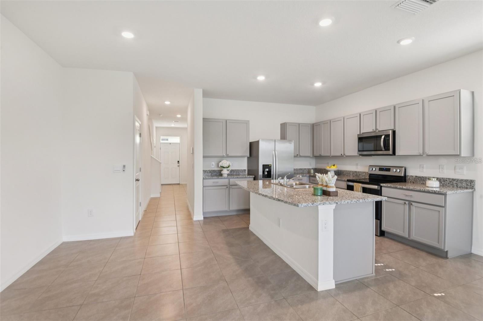 MANGROVE MANOR PH 2 & 3 - Residential Lease