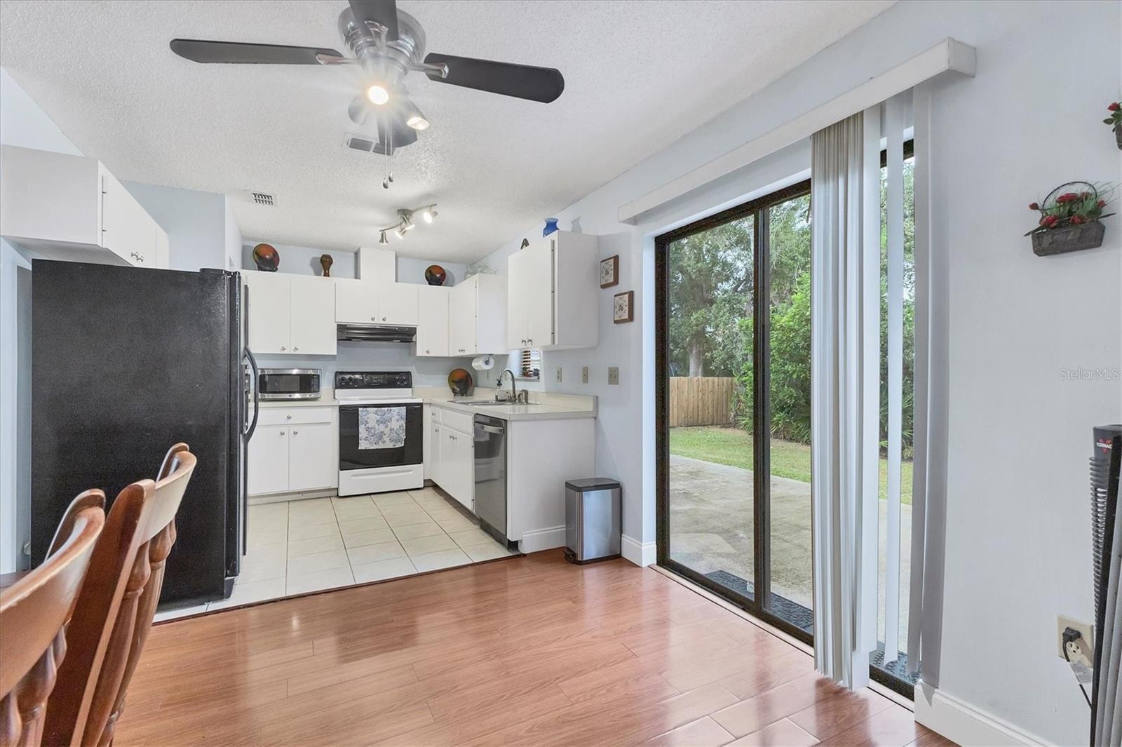 LAKE SARASOTA - Residential