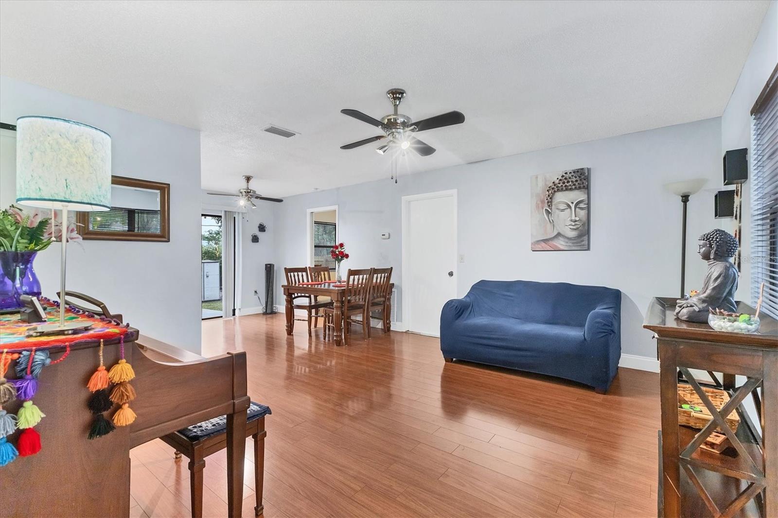 LAKE SARASOTA - Residential