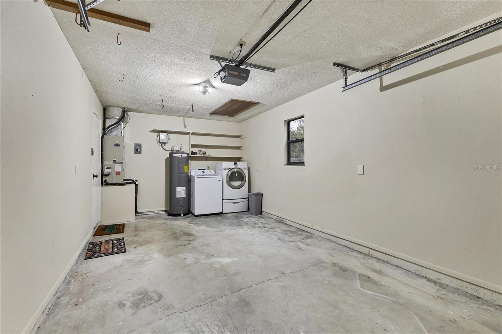 LAKE SARASOTA - Residential