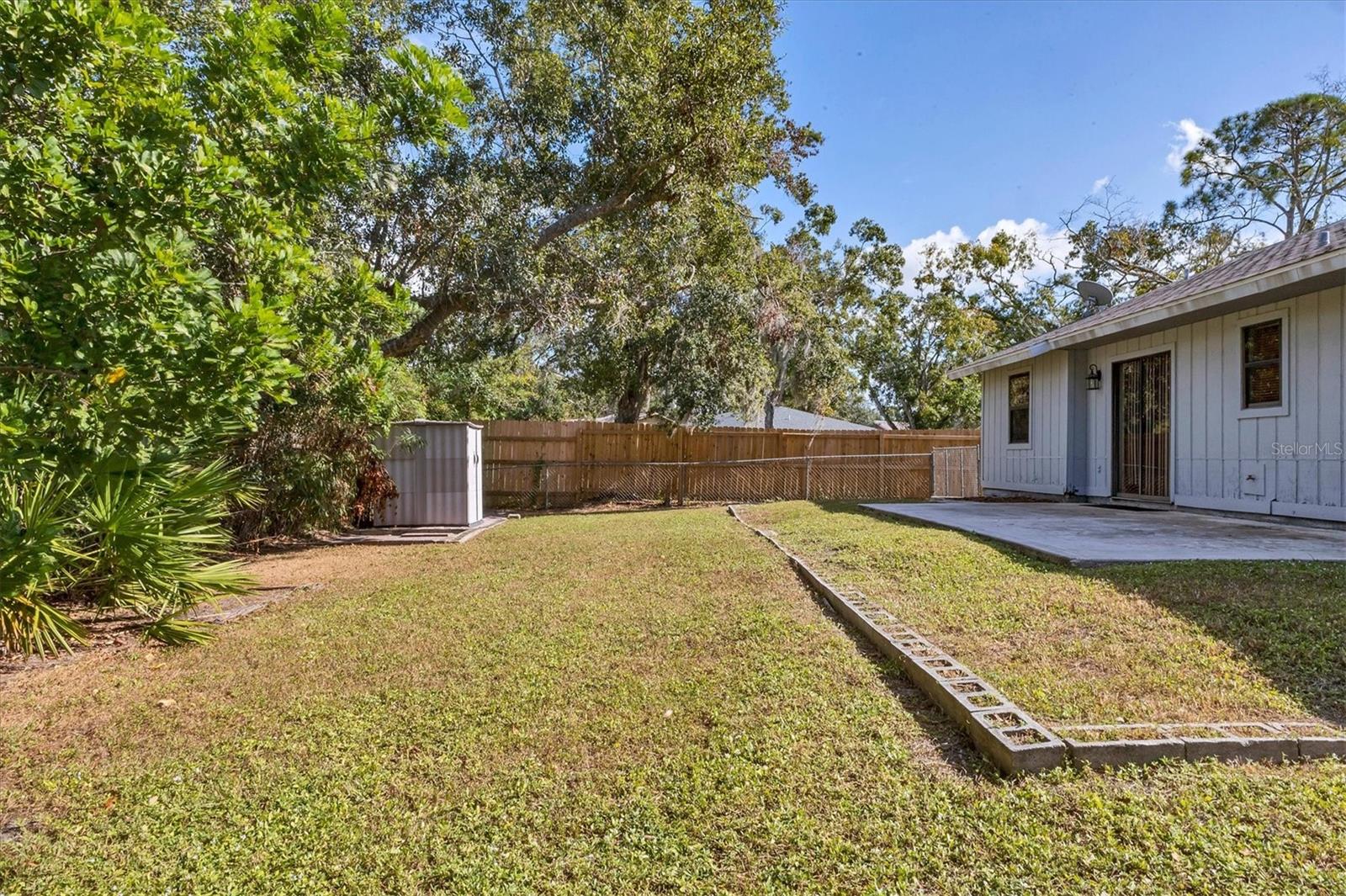 LAKE SARASOTA - Residential