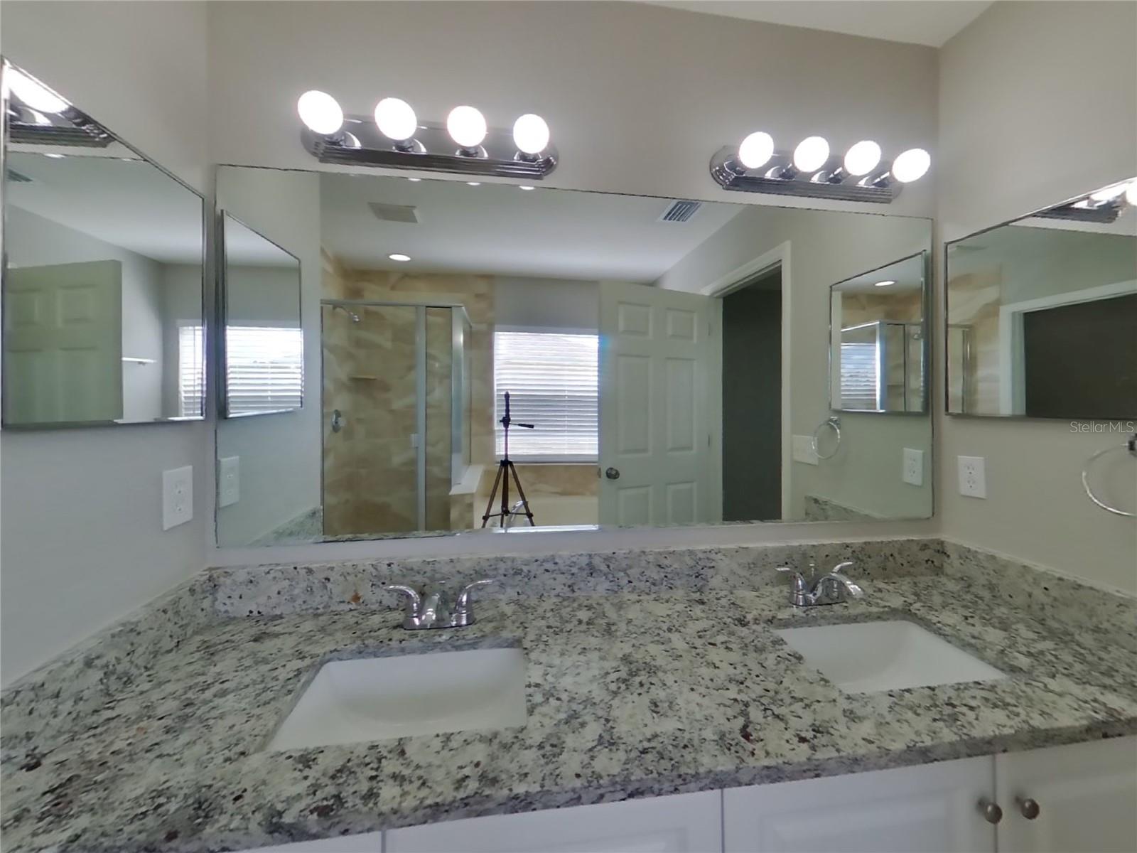 DUPREE LAKES PH I - Residential Lease