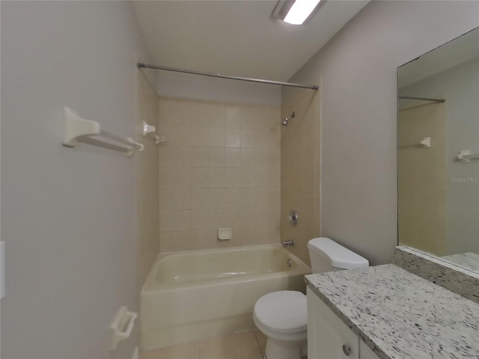 DUPREE LAKES PH I - Residential Lease