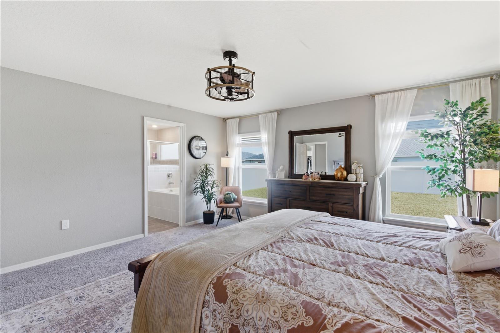 ANISTON - Residential