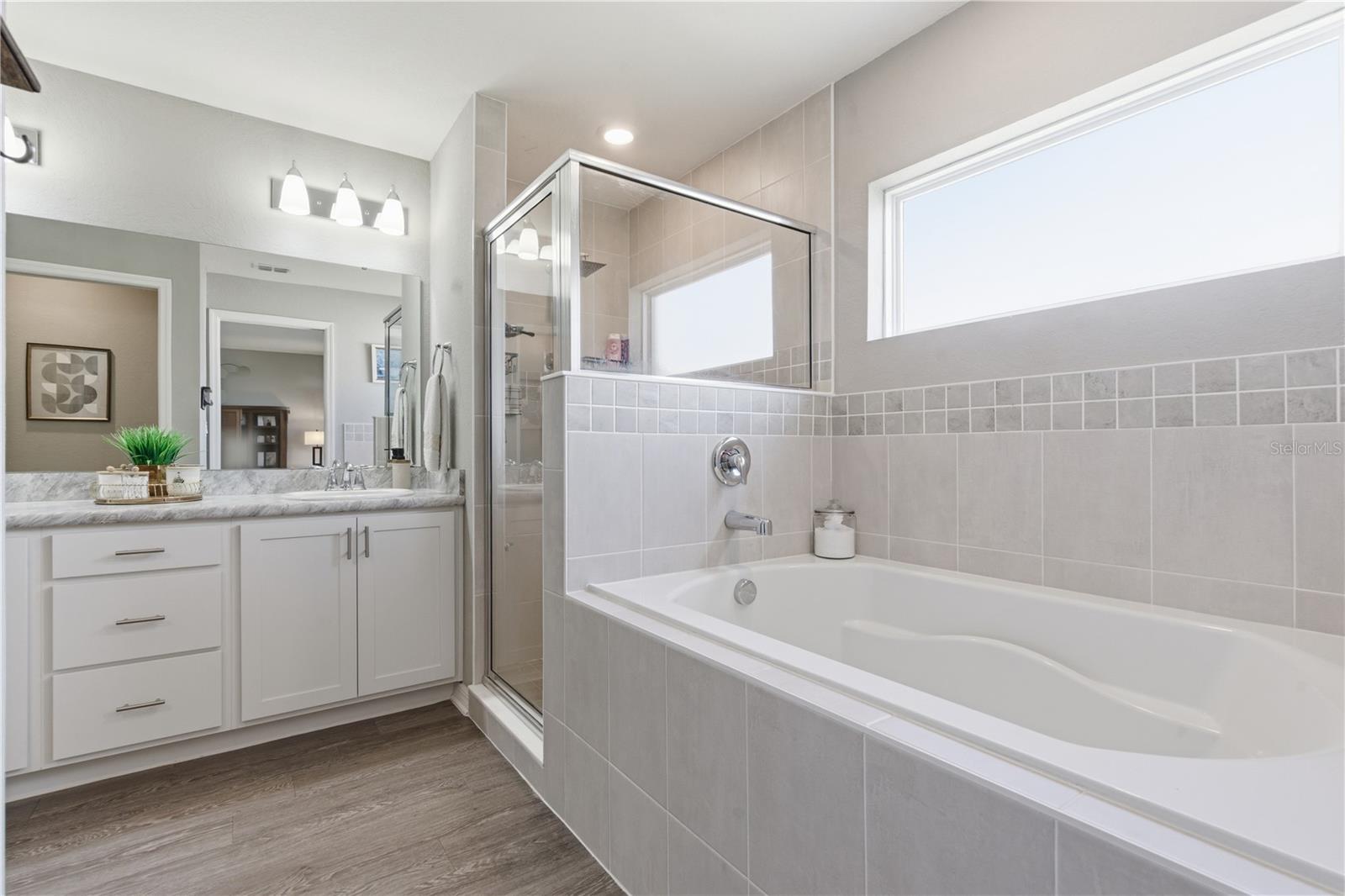 ANISTON - Residential