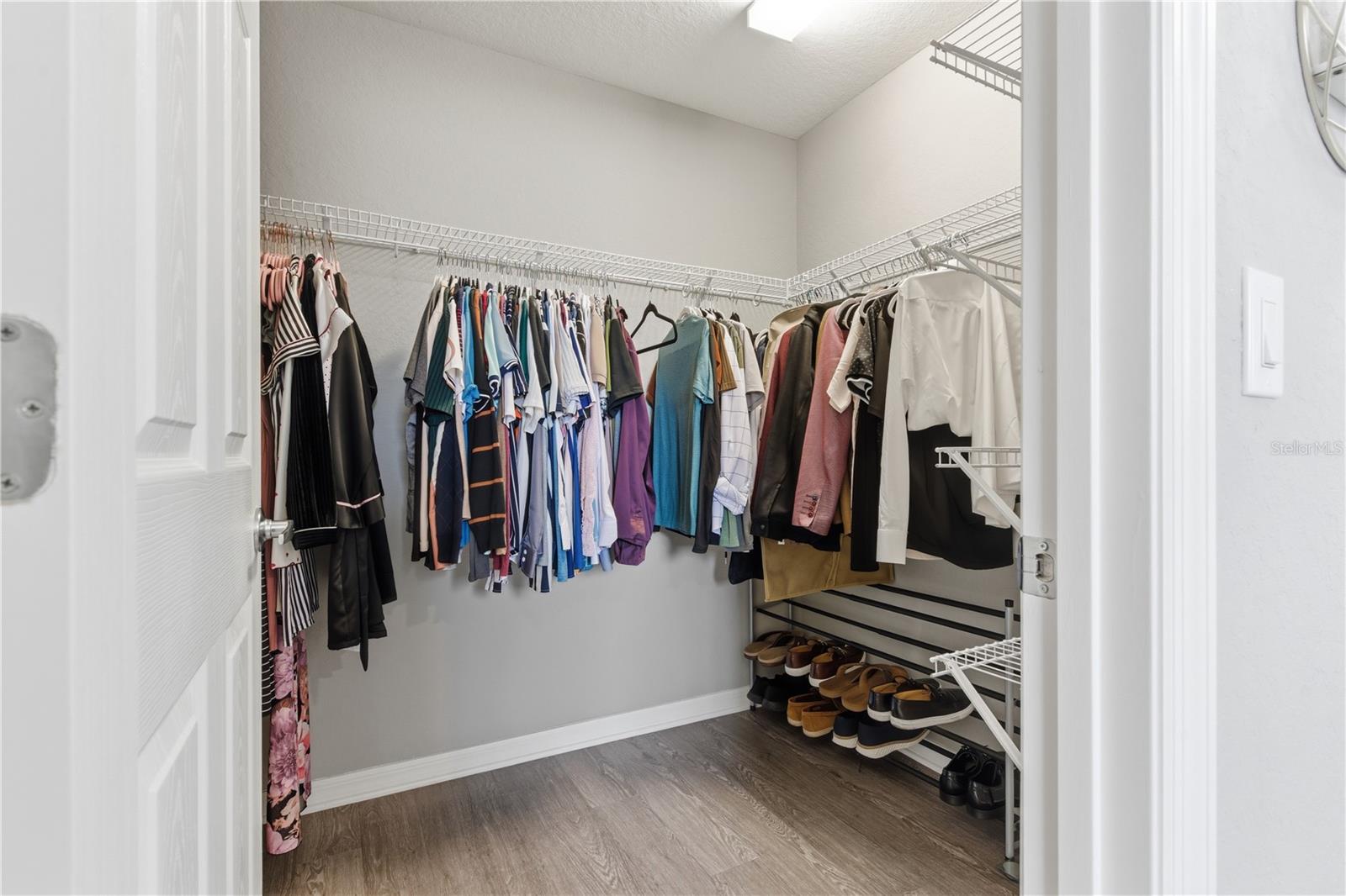 ANISTON - Residential