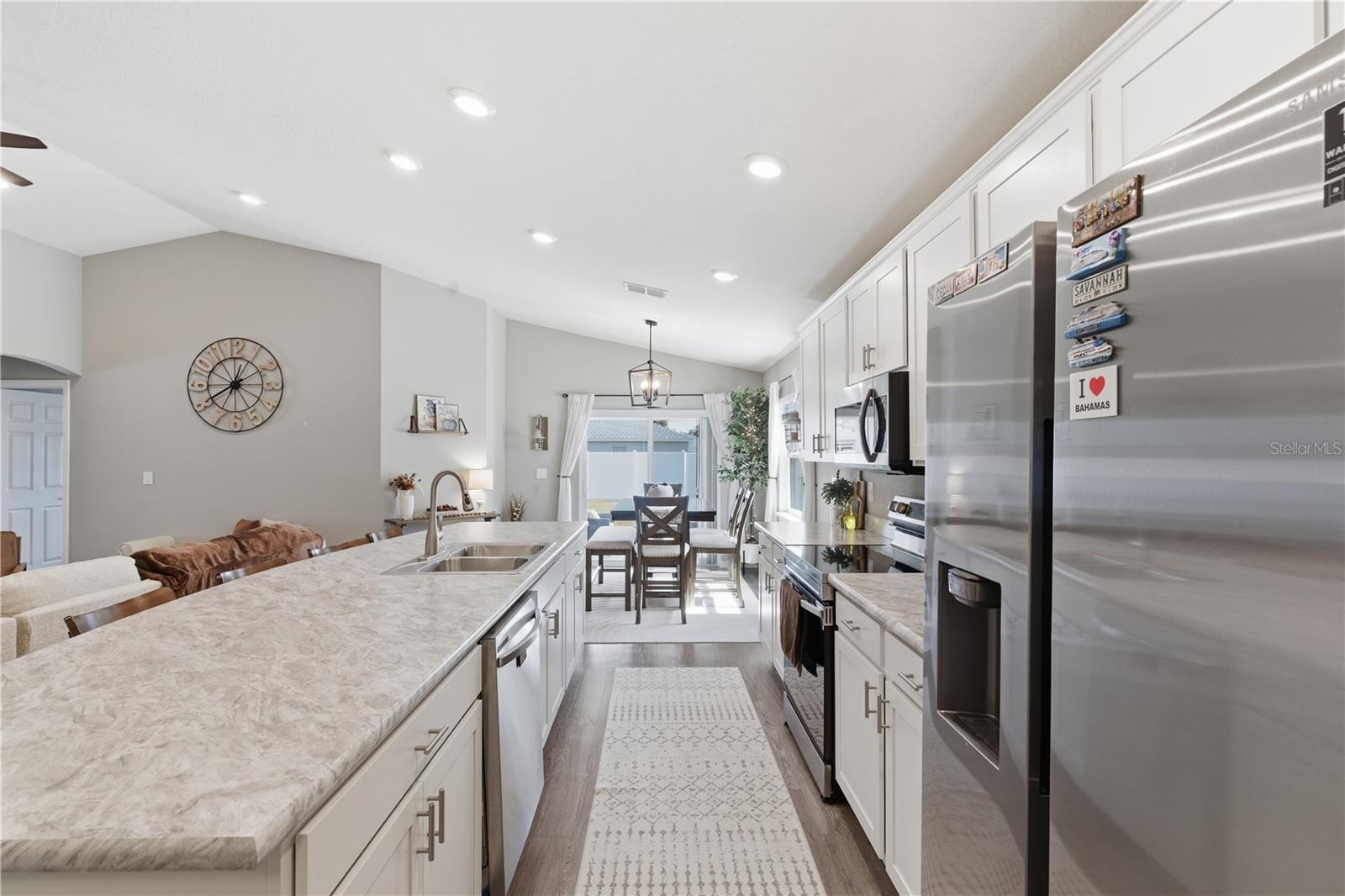 ANISTON - Residential