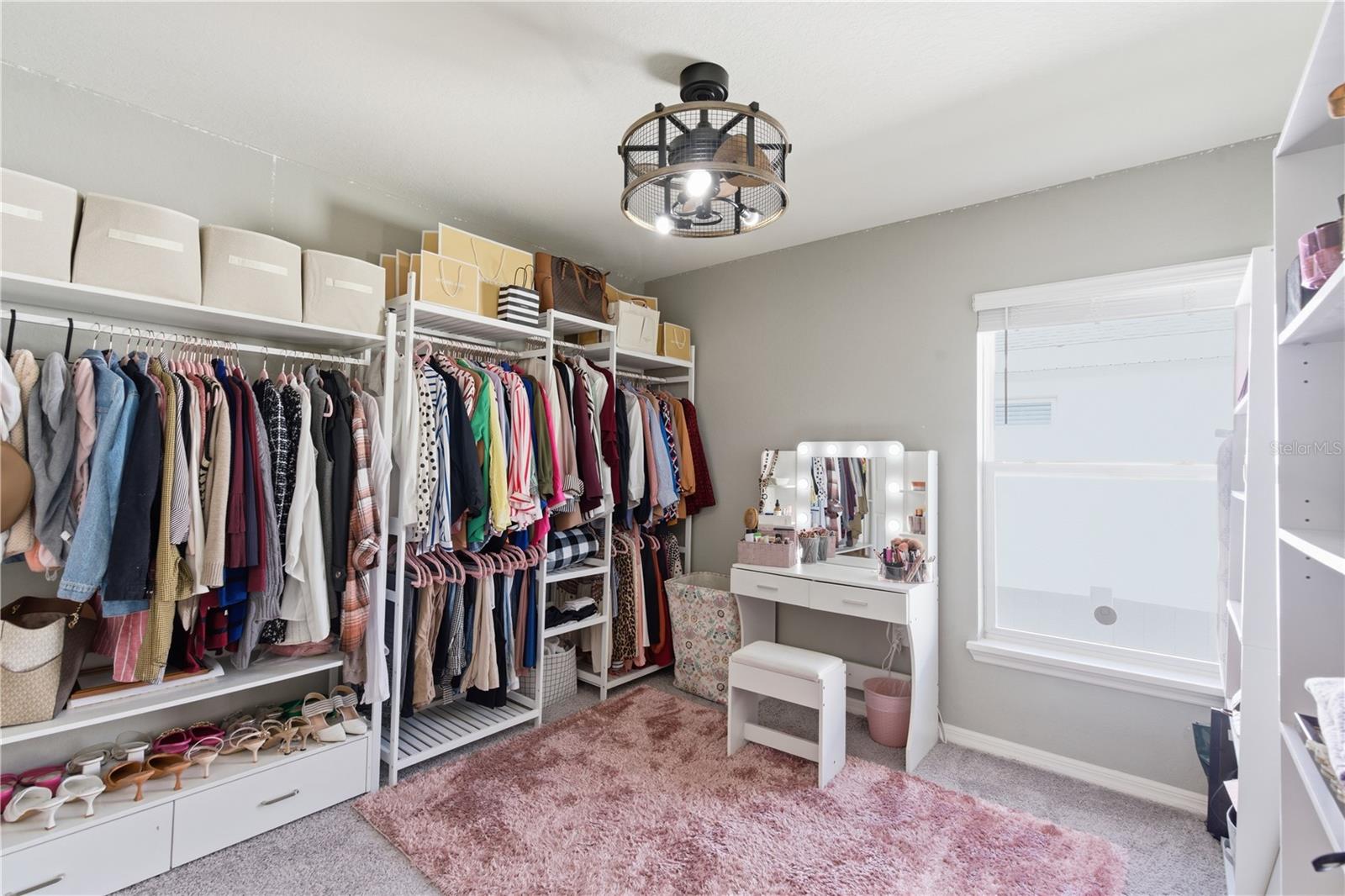 ANISTON - Residential