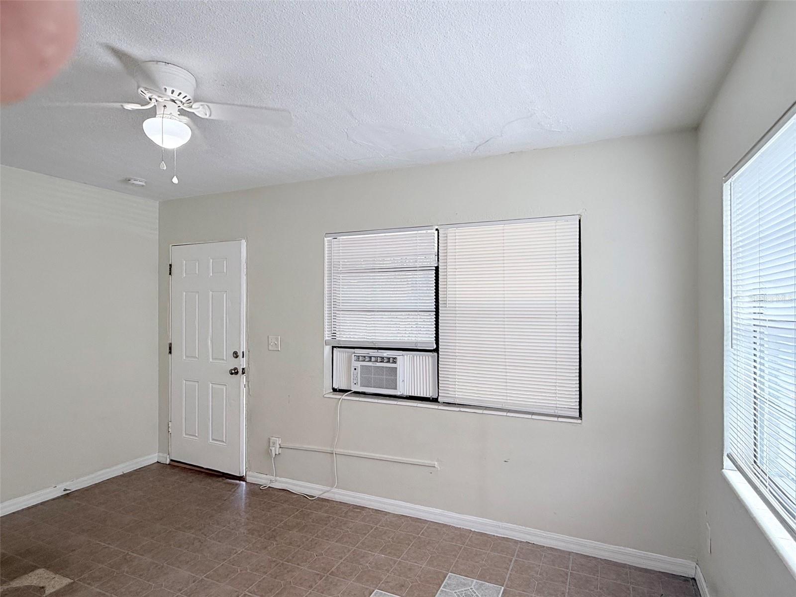 EDGEWOOD 3RD ADD - Residential Lease