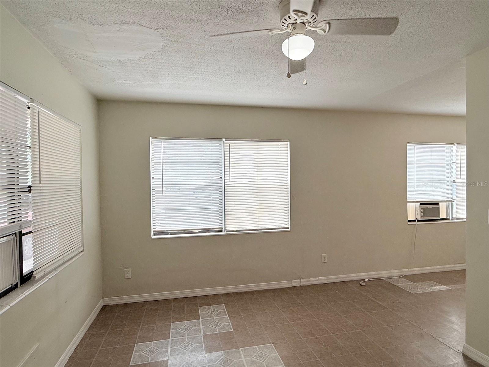EDGEWOOD 3RD ADD - Residential Lease