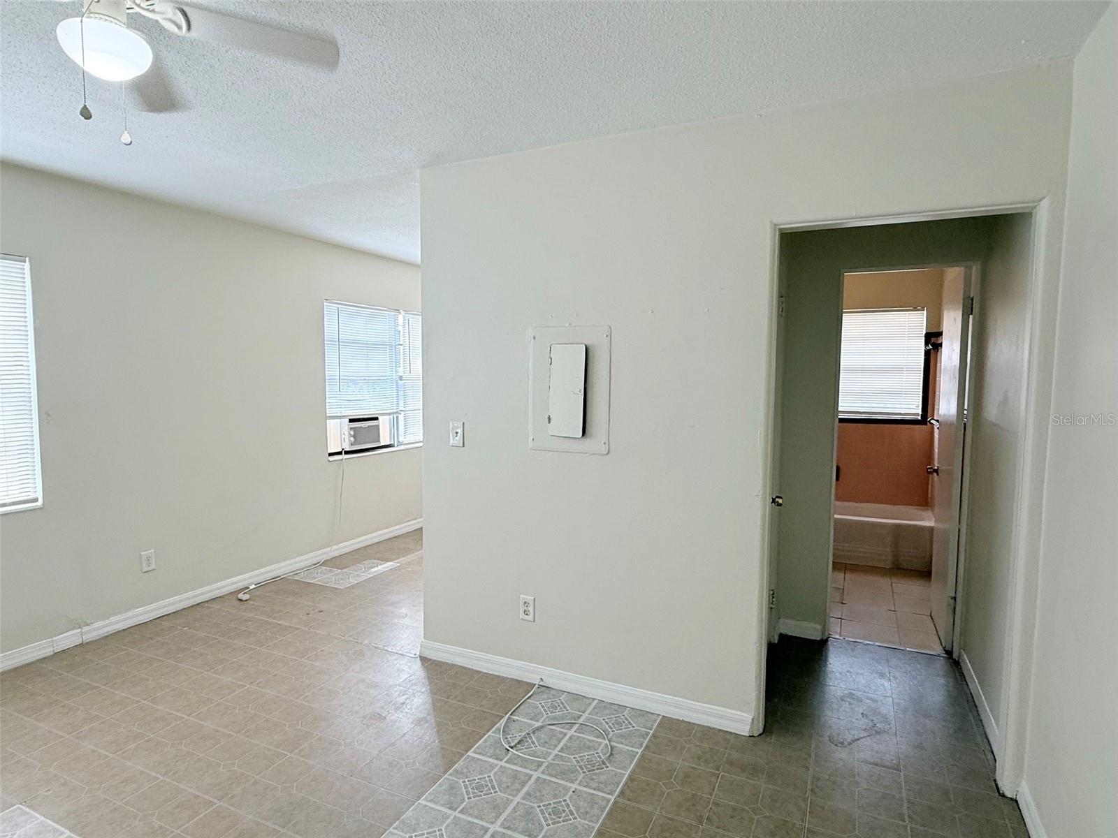 EDGEWOOD 3RD ADD - Residential Lease
