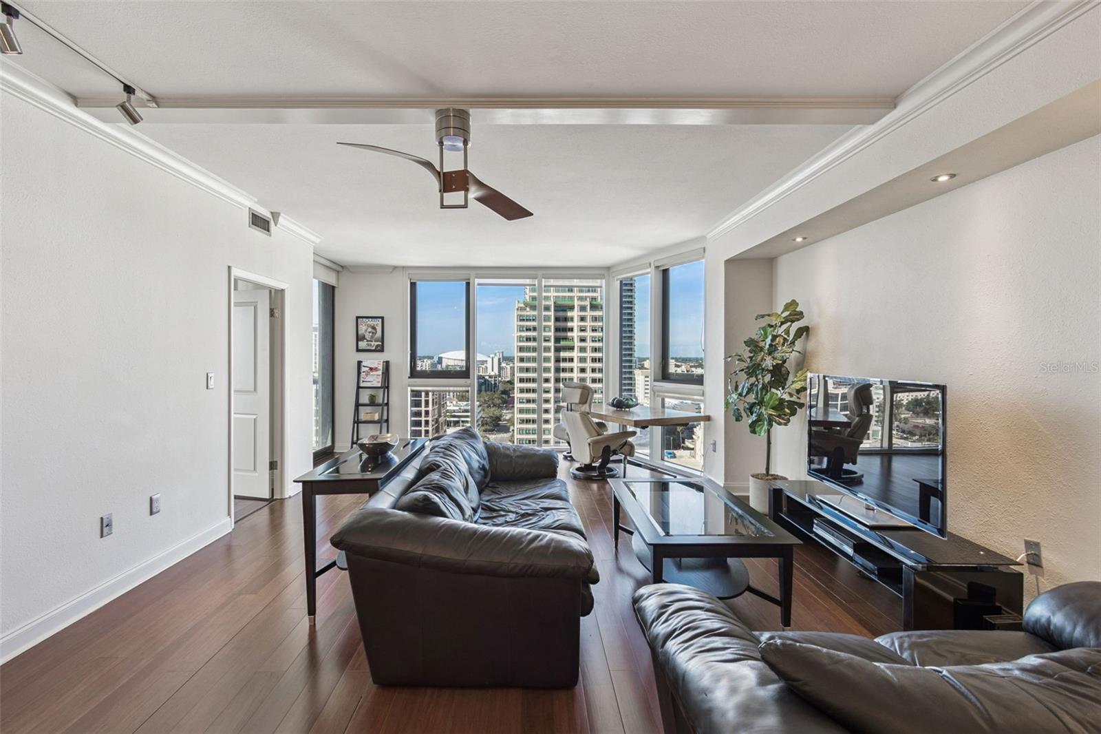 BAYFRONT TOWER CONDO - Residential Lease