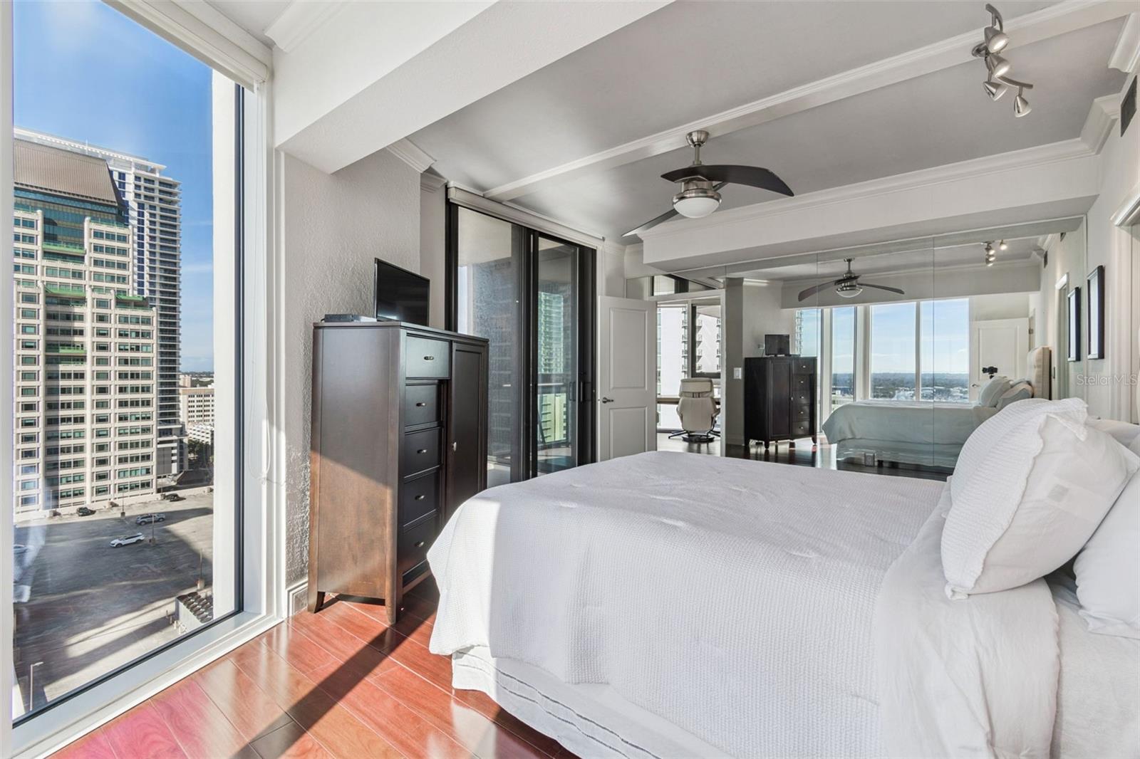 BAYFRONT TOWER CONDO - Residential Lease