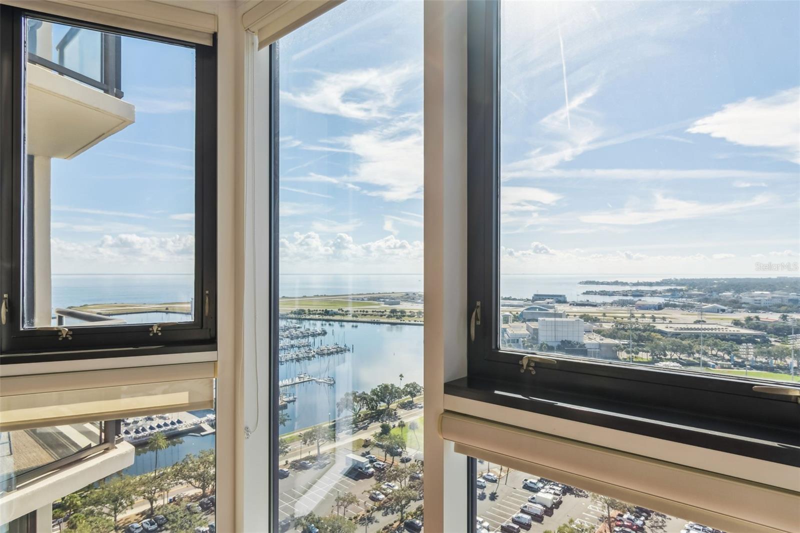 BAYFRONT TOWER CONDO - Residential Lease
