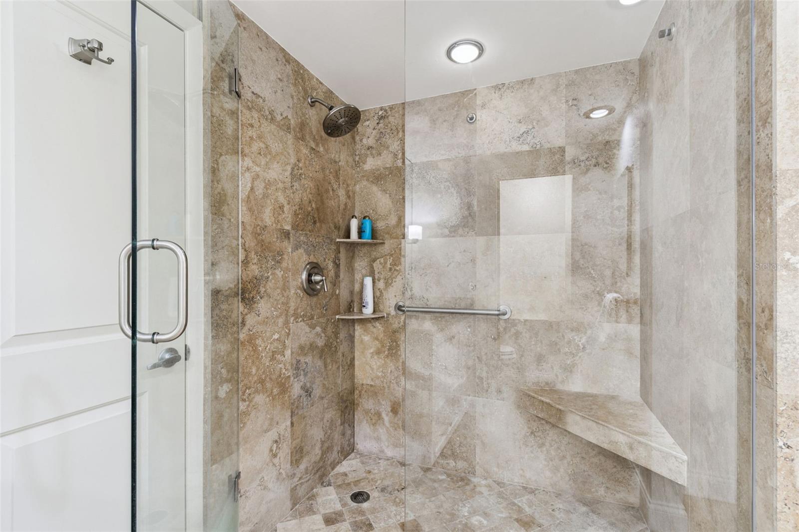 BAYFRONT TOWER CONDO - Residential Lease