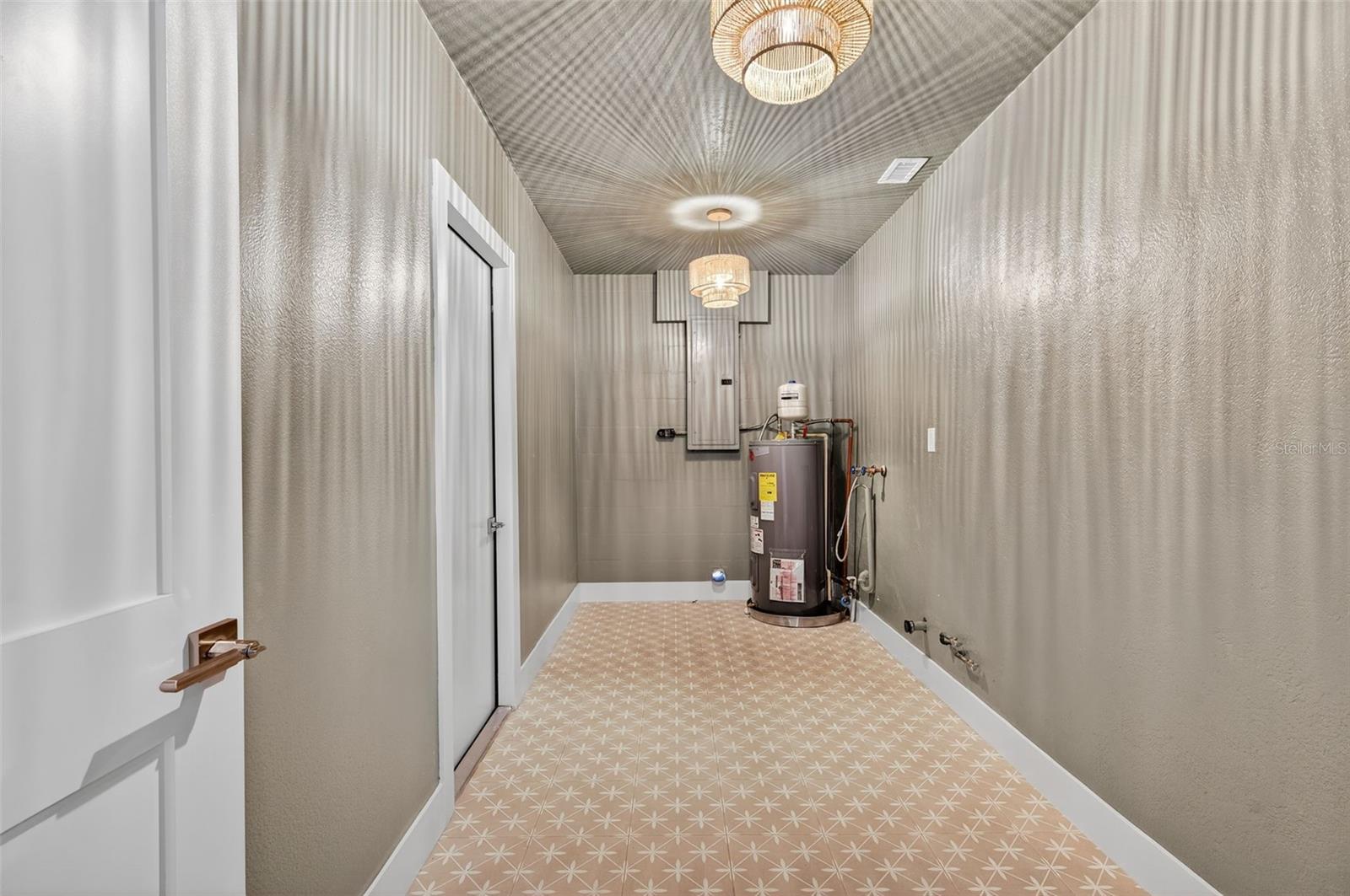 PINE RIDGE - Residential