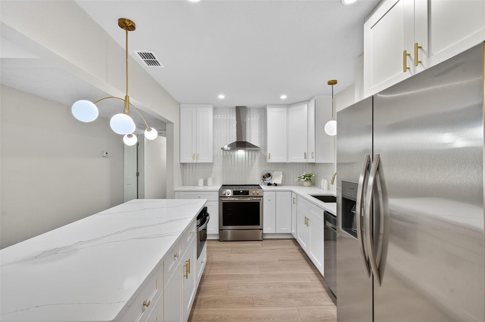 PINE RIDGE - Residential