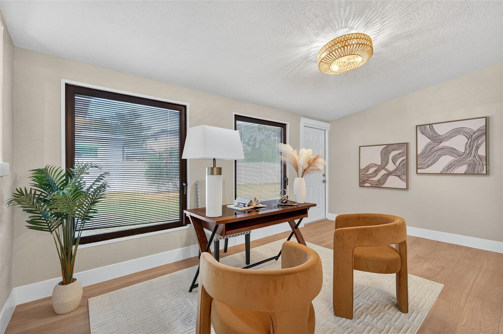 PINE RIDGE - Residential
