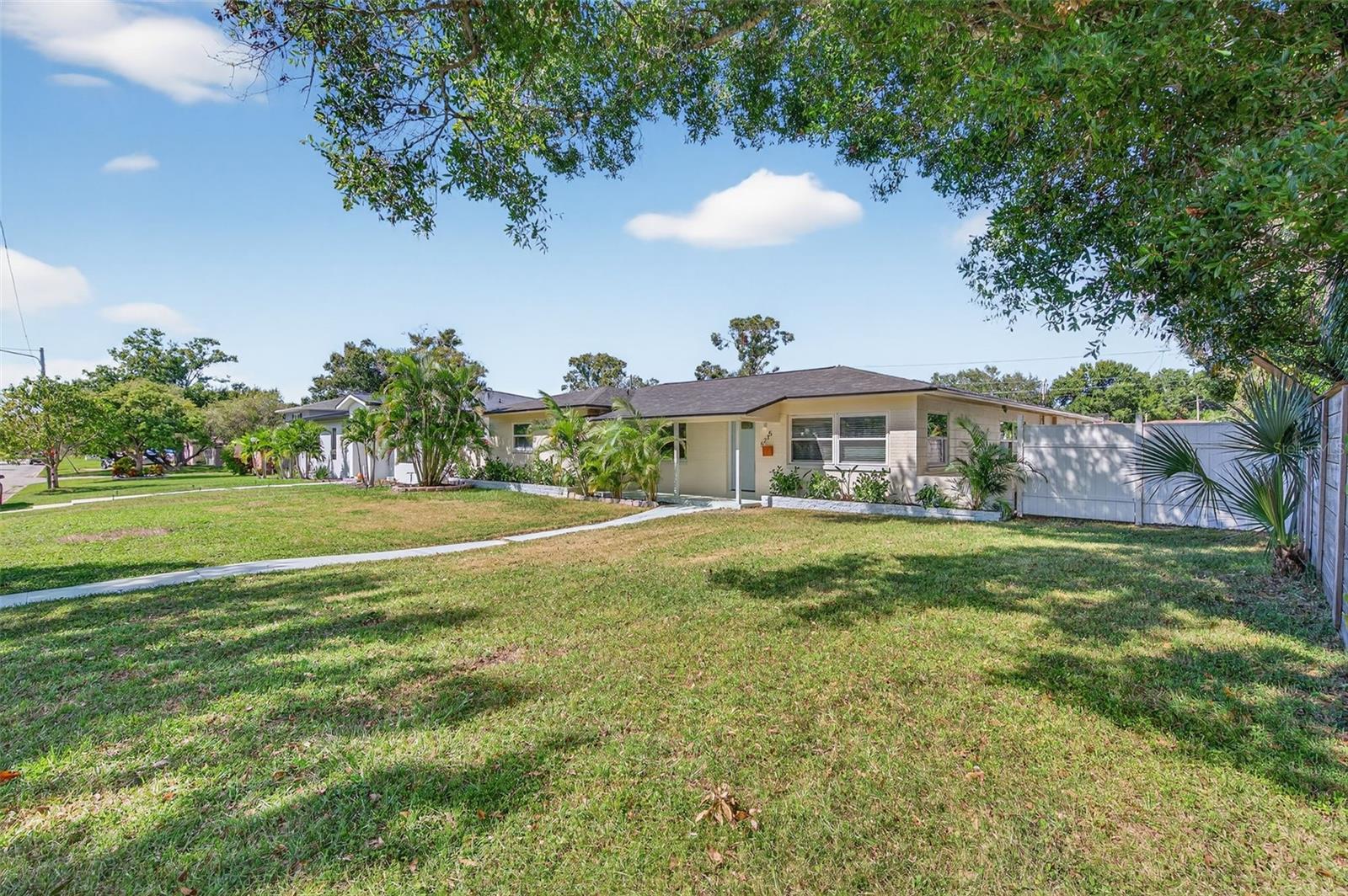 PINE RIDGE - Residential