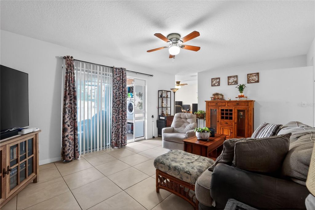 Photo of 7210 N Manhattan Avenue #612, Tampa, FL 33614 (MLS # TB8464006)