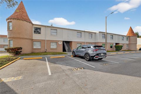 Photo of 7210 N Manhattan Avenue #612, Tampa, FL 33614 (MLS # TB8464006)