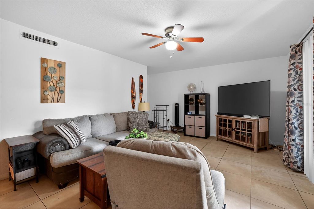 Photo of 7210 N Manhattan Avenue #612, Tampa, FL 33614 (MLS # TB8464006)