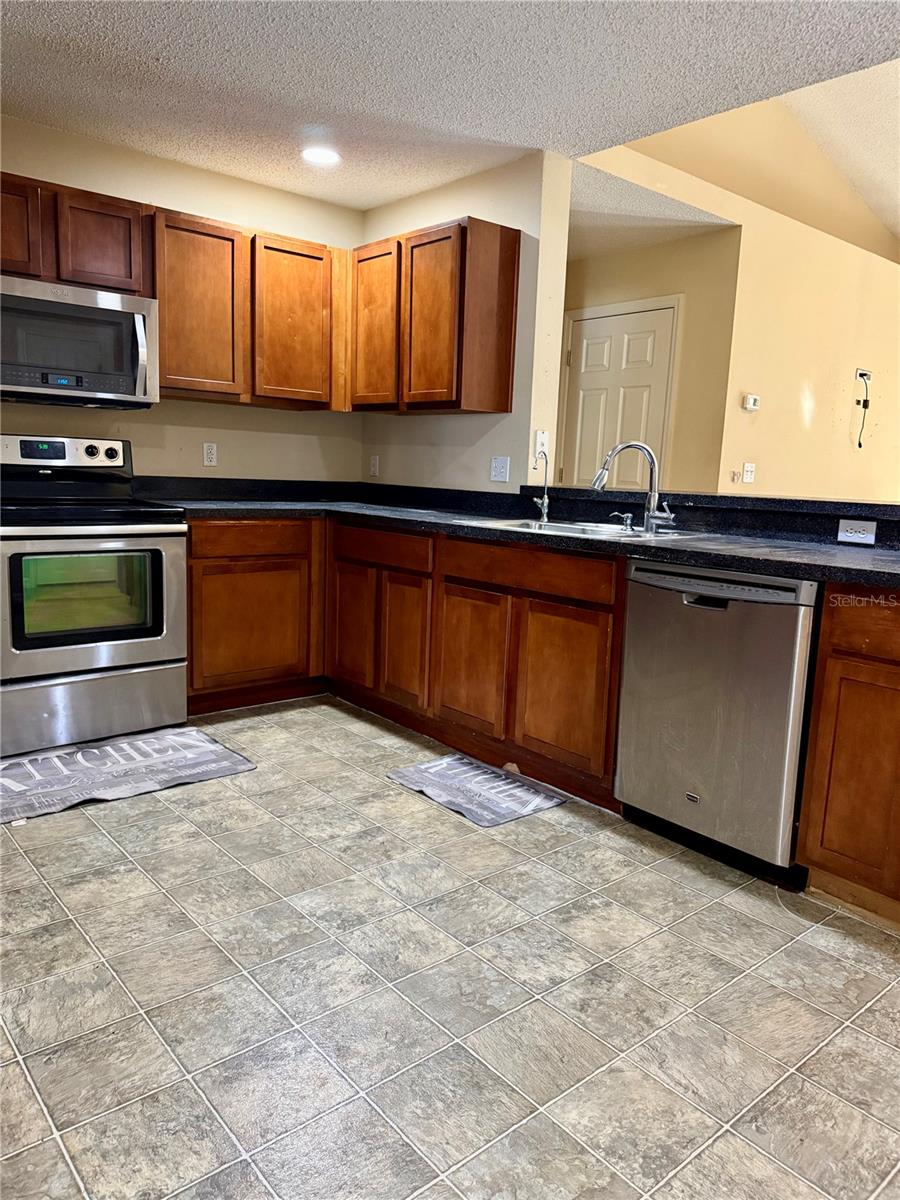 1410 LODGE TERRACE