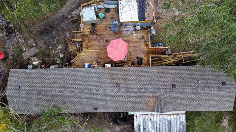 A home in LAKELAND