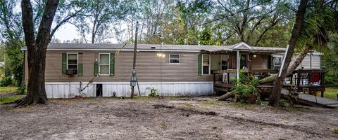 A home in LAKELAND