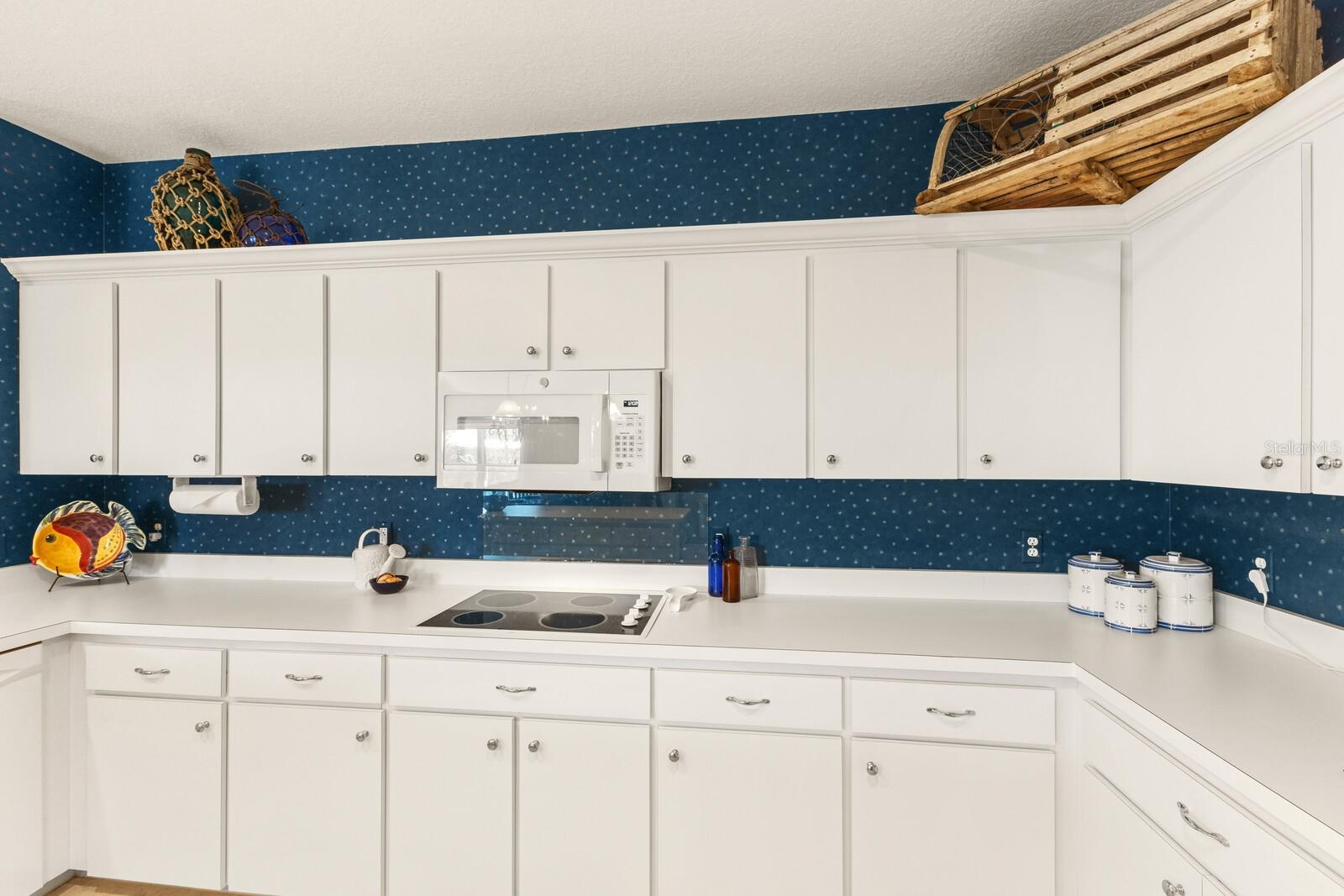 HOLMES BEACH DEV 3RD UNIT - Residential