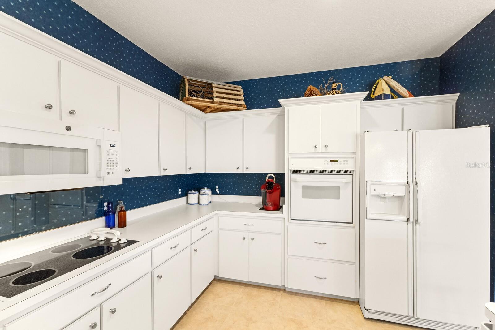 HOLMES BEACH DEV 3RD UNIT - Residential