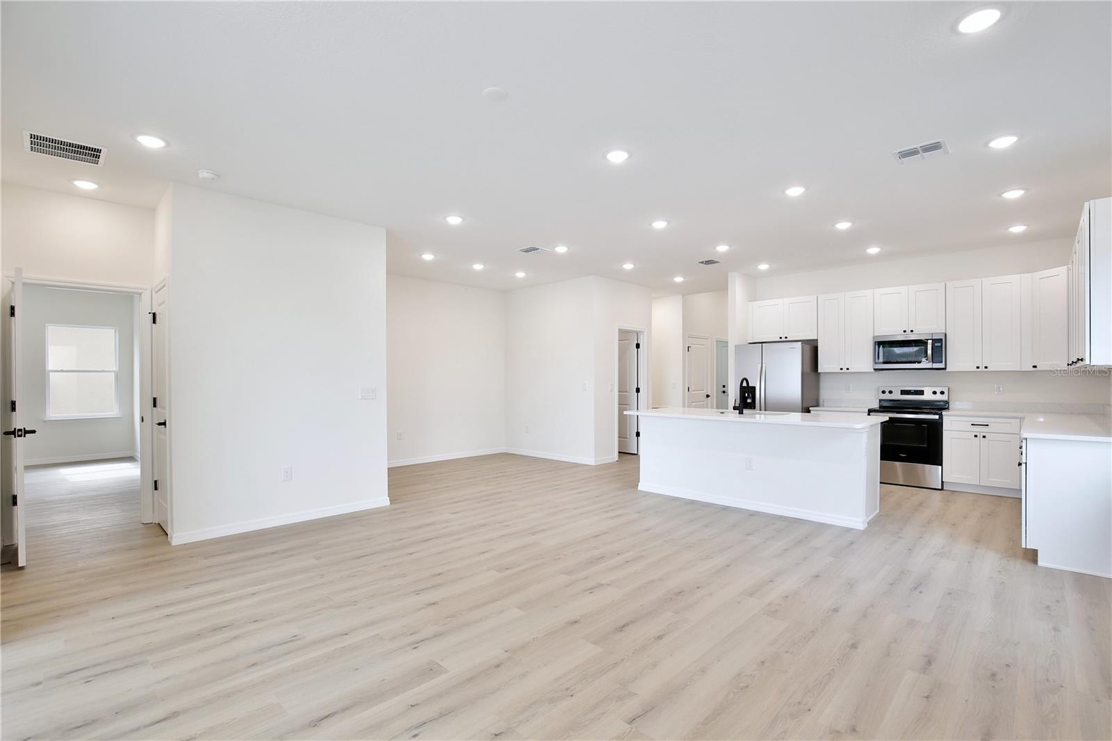 GROVELAND SUNRISE RIDGE - Residential