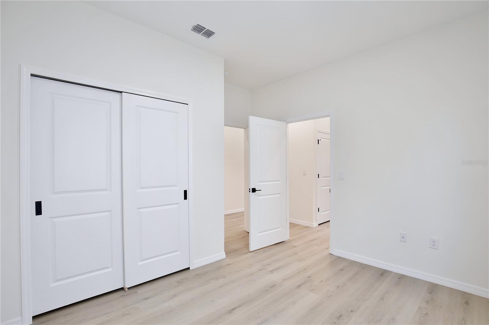 GROVELAND SUNRISE RIDGE - Residential