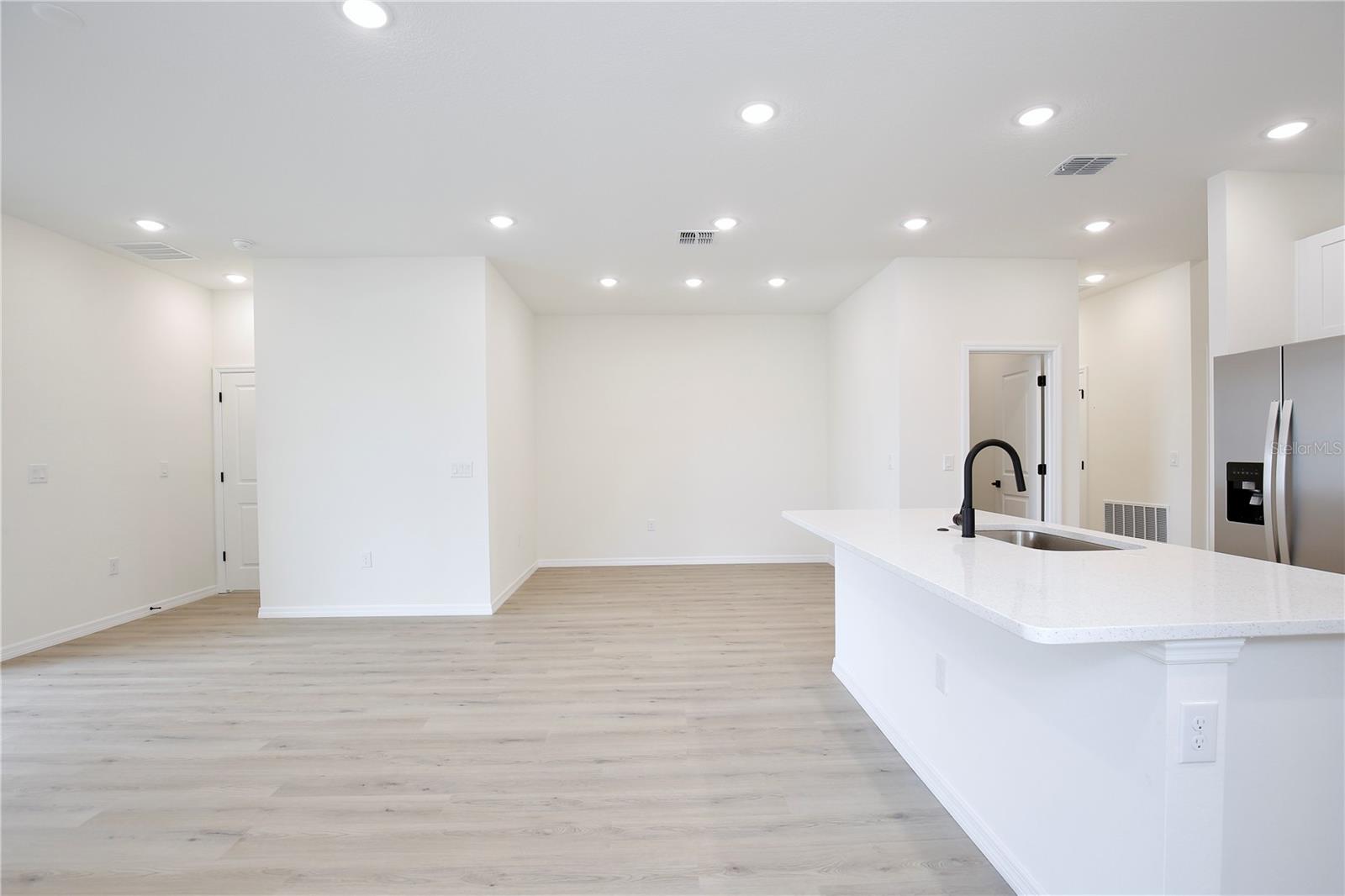 GROVELAND SUNRISE RIDGE - Residential