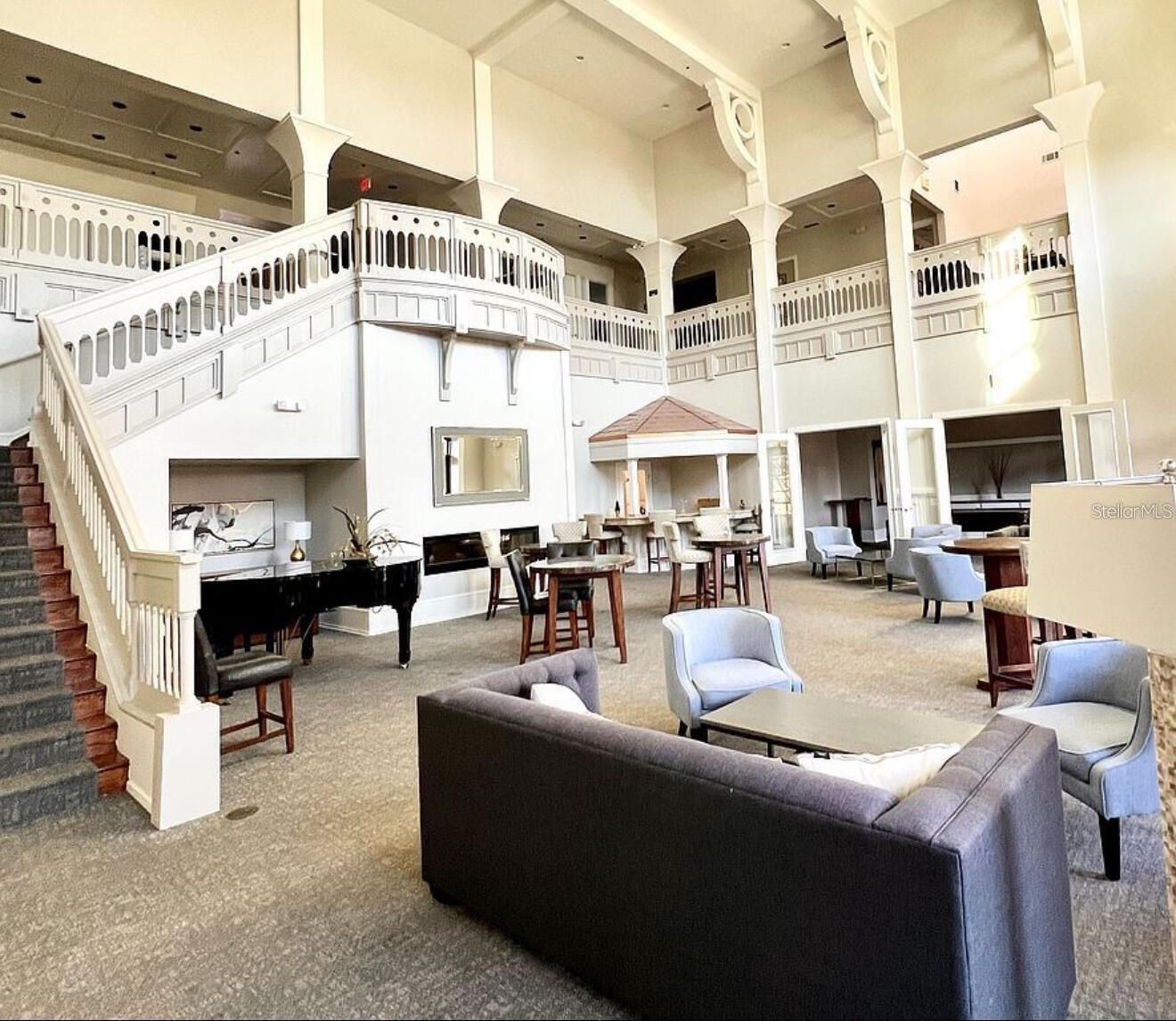 NOTTING HILL A CONDO - Residential