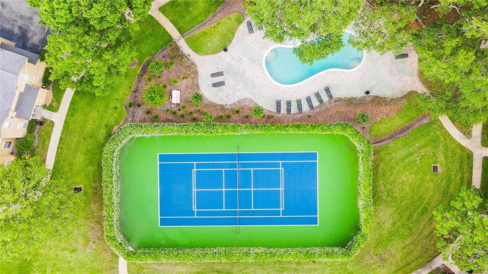 NOTTING HILL A CONDO - Residential