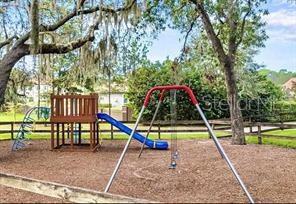 NOTTING HILL A CONDO - Residential