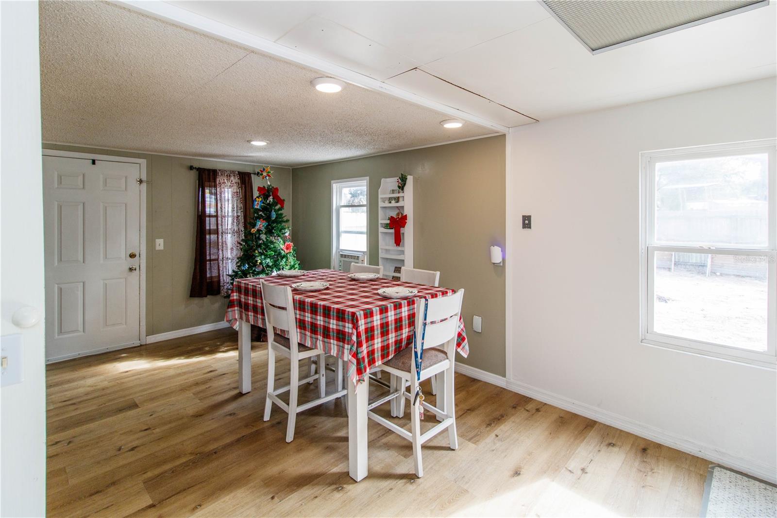 BERKELEY TOWNSITE OF - Residential