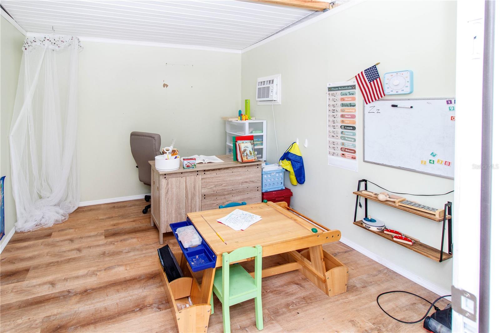 BERKELEY TOWNSITE OF - Residential