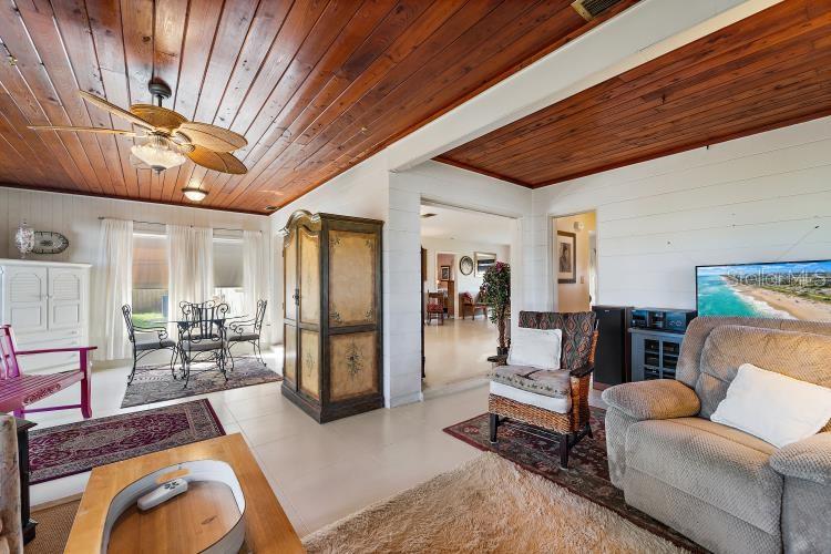 VENICE GARDENS - Residential