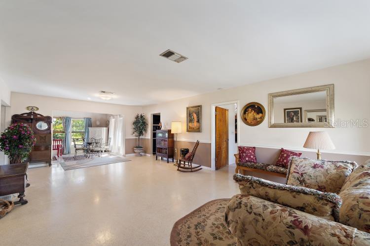 VENICE GARDENS - Residential