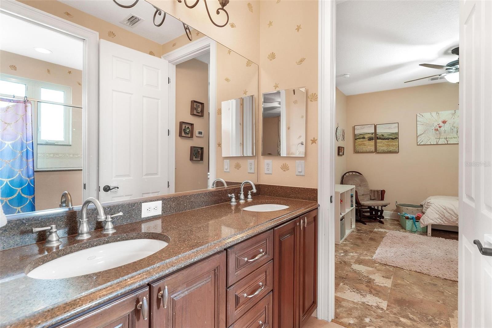 HARBOR HILLS - Residential