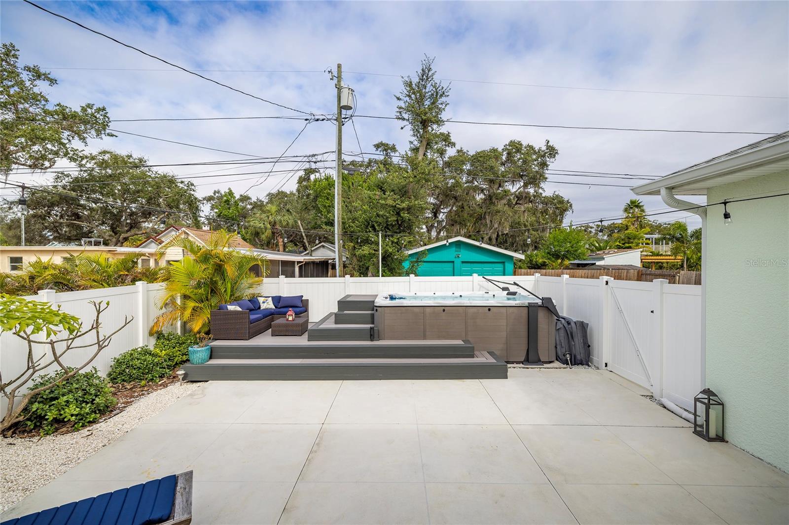 CRYSTAL BEACH REV - Residential