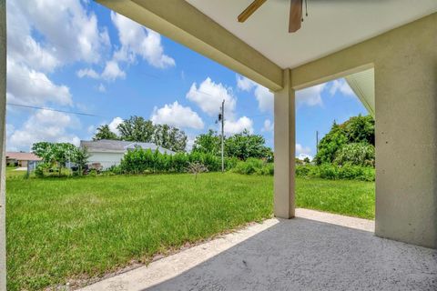 A home in NORTH PORT