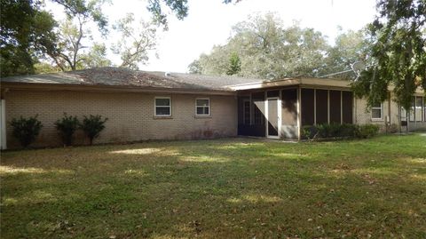 A home in PLANT CITY