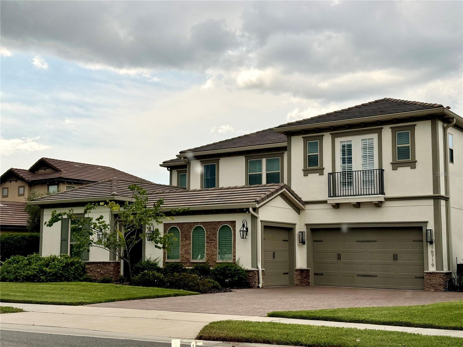 WATERSIDE/JOHNS LK-PH 1 - Residential