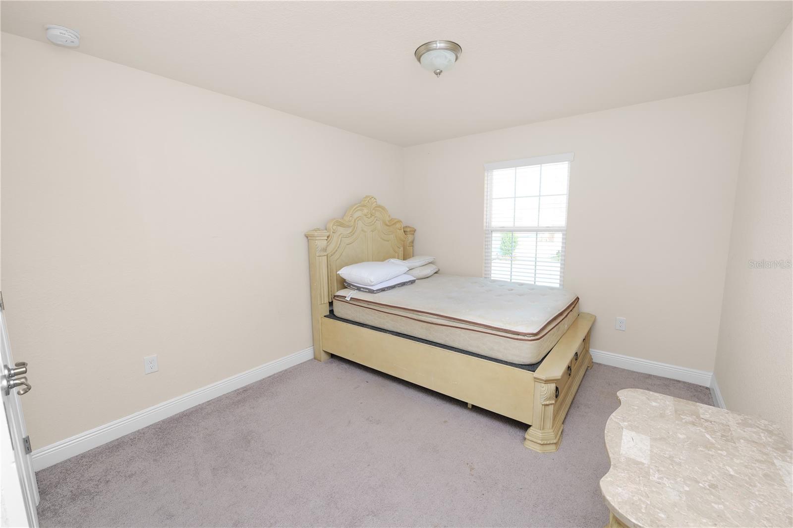 RIDGE/HLND MDWS - Residential