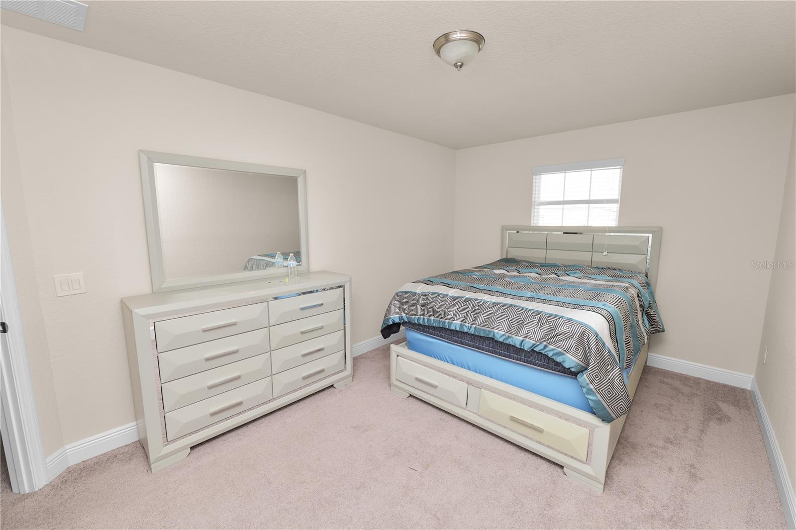 RIDGE/HLND MDWS - Residential